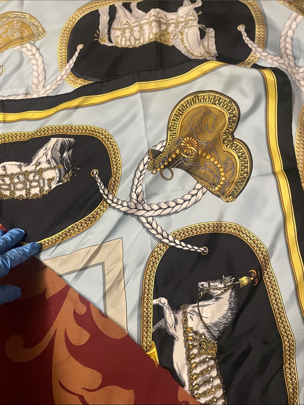 Vintage Hermes silk scarf - Picture 15 of 17
